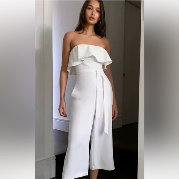 Aritzia Pants - Aritzia white sleeveless romper